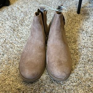 Old Navy Women’s Booties